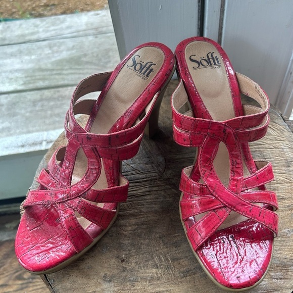 Sofft Leather Heeled Sandals Size 8M Slip On - Picture 3 of 9